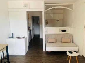 Studio Port Hyères Confort Terrasse/Parking privé